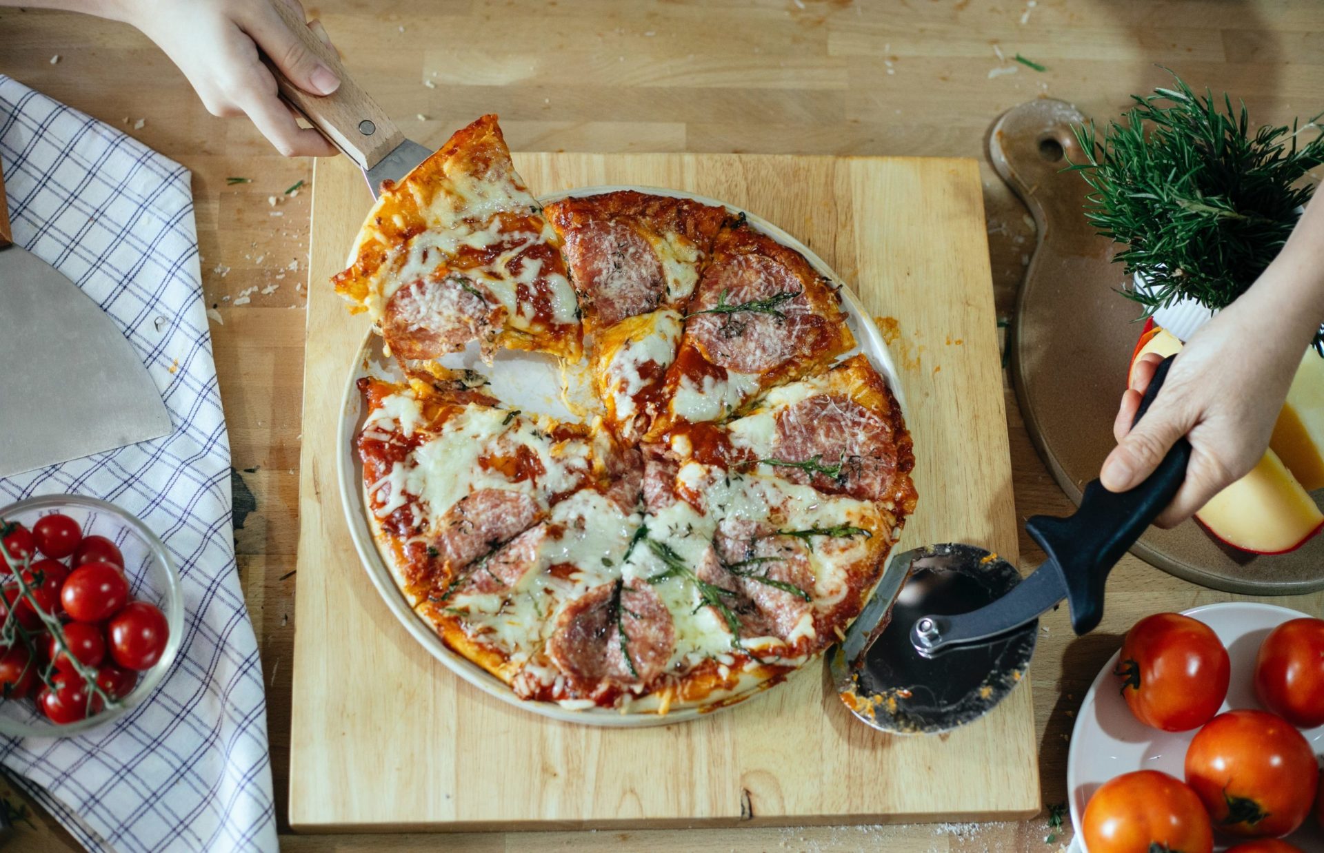 Cutting pizza into different slices